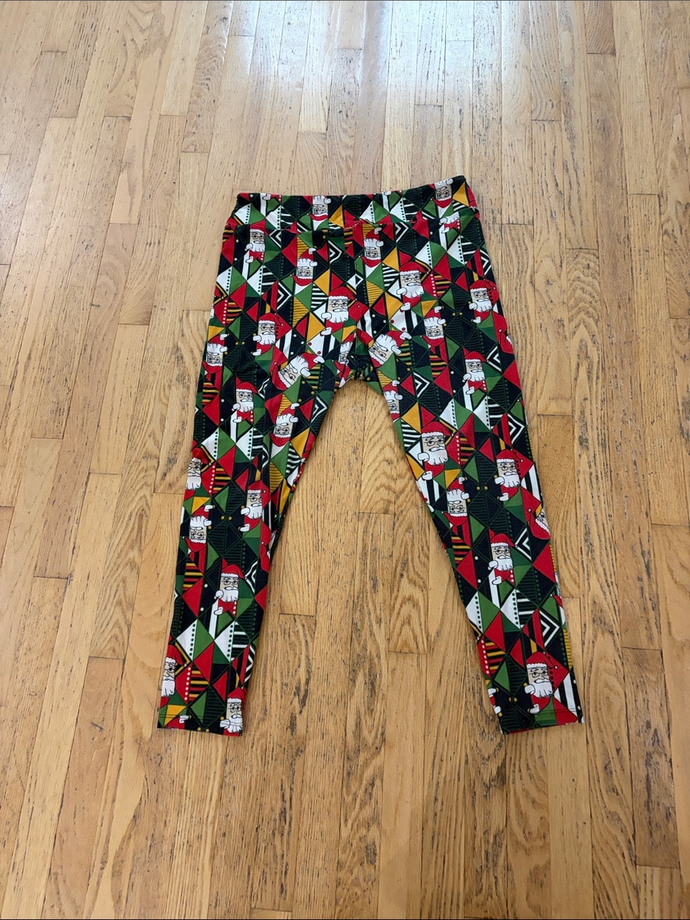 LuLaRoe Kids Holiday Santa Geometric Leggings in Red, Green, Black